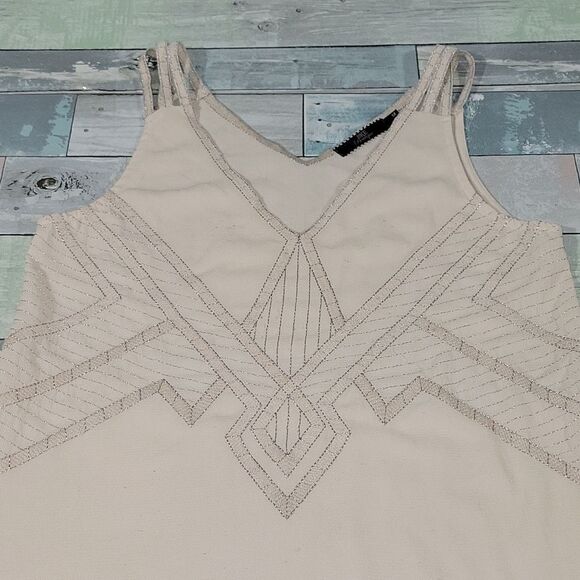 BKE BOUTIQUE Tank Top sz Medium - Picture 2 of 3
